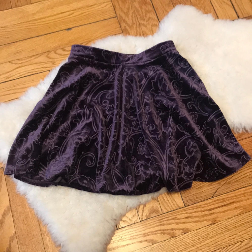 Forever 21 Velvet Baroque A-line Mini Skirt